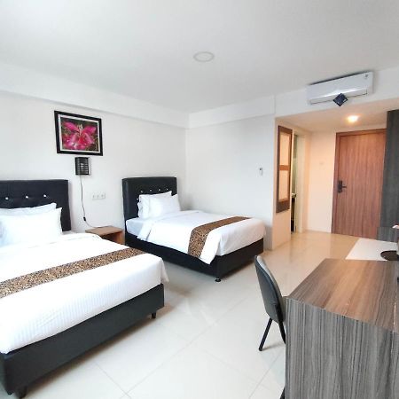 Golden Ganesha Hotel Yogyakarta By Ecommerceloka Gondowulung エクステリア 写真