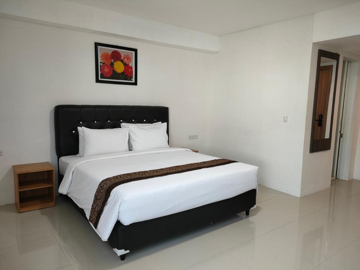 Golden Ganesha Hotel Yogyakarta By Ecommerceloka Gondowulung エクステリア 写真